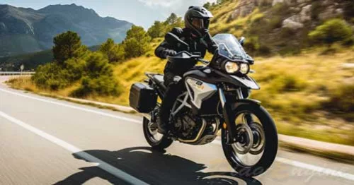 Levier de frein spongieux BMW F800 ? Solutions